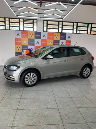 VOLKSWAGEN POLO 1.0 MPI TOTAL FLEX MANUAL VOLKSWAGEN POLO 1.0 MPI TOTAL FLEX MANUAL